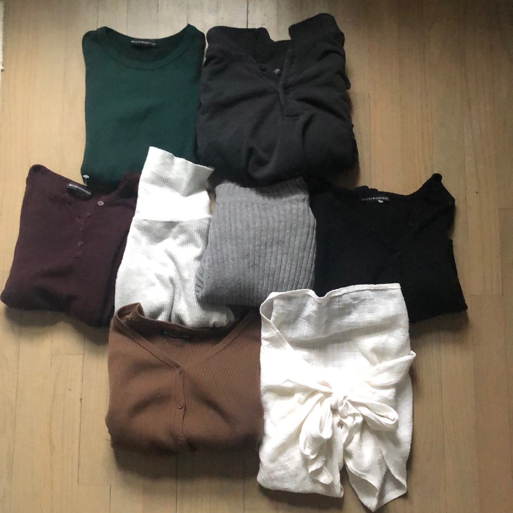 BRANDY MELVILLE LONG SLEEVES